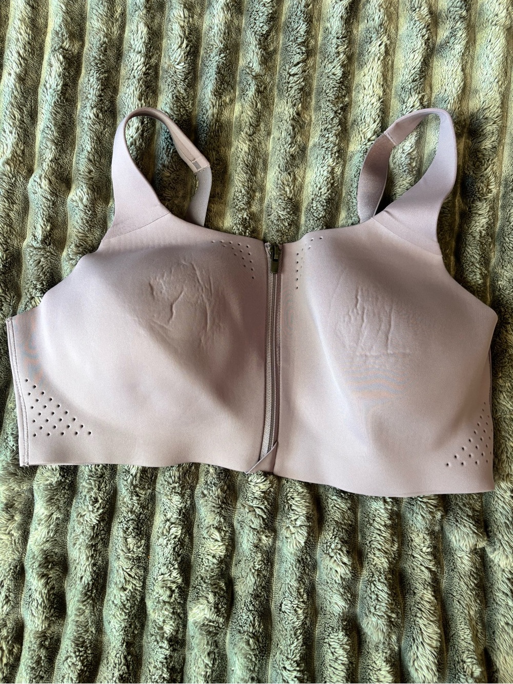 Victoria Secrete VSX Front-Zip Wireless Sport Bra - Mauve 38D